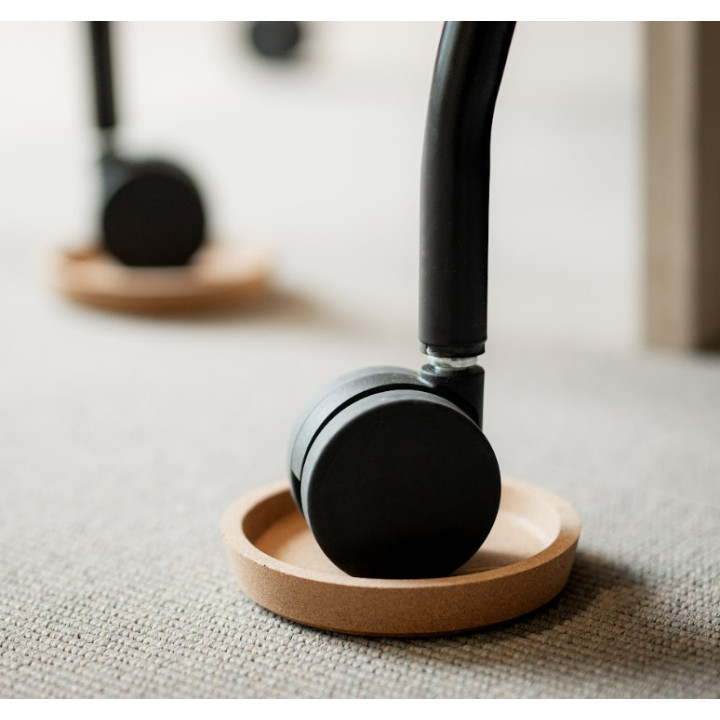 Aluslautaset korkista, pelastaa pöytäsi palojäljiltä