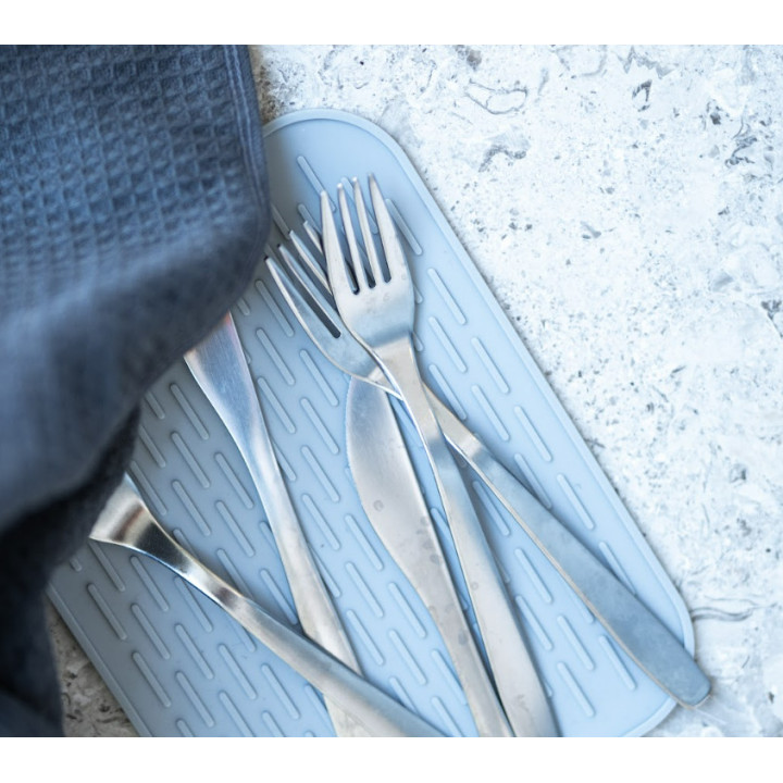 Rubber mat for kitchen desk