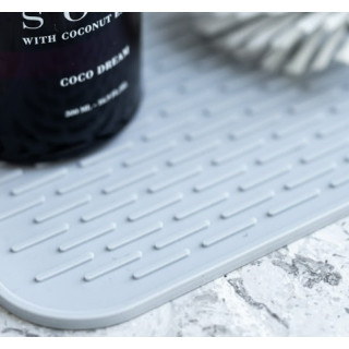 Rubber mat for kitchen desk